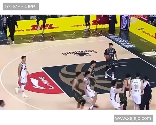 勇士与开拓者赛场冲突引发激烈打斗球迷热议双方球员情绪失控